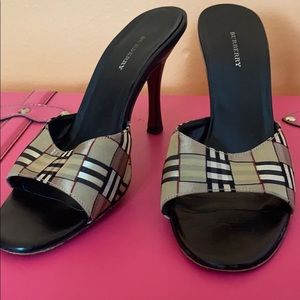 Vintage Iconic Burberry Patterned Heeled Mules